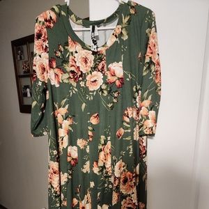 Green and pink floral midi dress size 3x